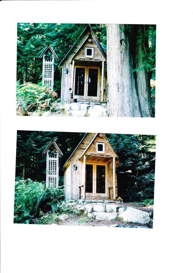 Davis Brook Retreat Bed & Breakfast Sechelt Exterior photo